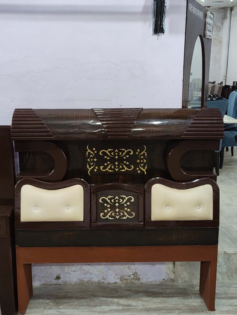 Padded Velvet Sirhana - Jain Furniture Ajmer